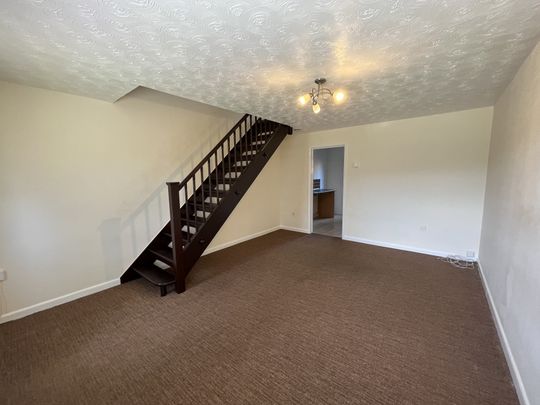 Thatcham Court, Yeovil - Photo 1