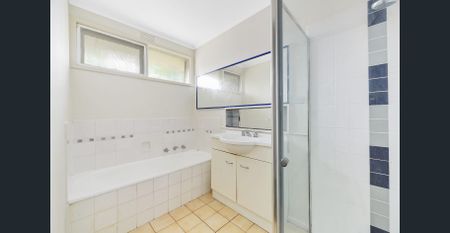 Charming Classic in Quiet Court – Ready to Move In! - Photo 5