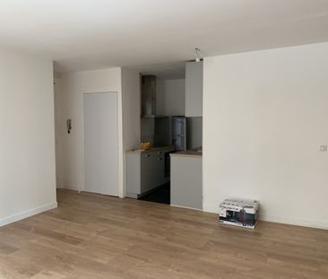 Location Appartement 4 pièces 76m² BORDEAUX 33000 - Photo 1