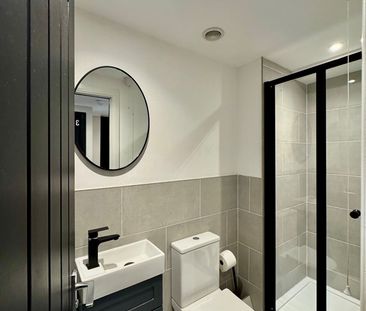 6 Bed Semi-Detached House, Beeston Road, NG7 - Photo 5