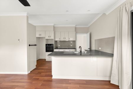 2 Cyril Street, Waratah NSW 2298 - House For Rent | Domain - Photo 4
