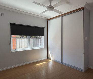 10 Wyndham Street, SHEPPARTON VIC 3630 - Photo 1