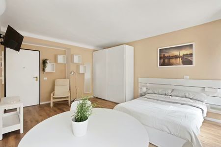 Via Isaac Newton, Milan, Lombardy 20148 - Photo 5