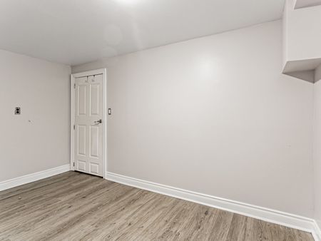 For Lease - 113 Hadrian Drive Unit# Lower, Toronto, Ontario - Photo 3