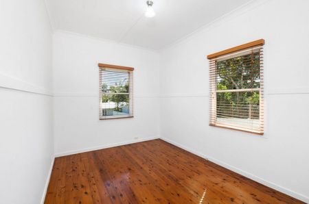 29 Robinson Street, Moorooka QLD 4105 - House For Rent | Domain - Photo 4