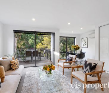 Beautiful Three Bedroom Home - Photo 3