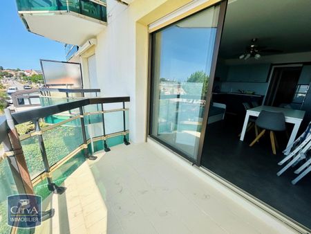 Location Appartement 1 pièce 27m² ST GEORGES DE DIDONNE 17110 - Photo 4