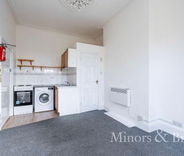 Studio to rent - Photo 3