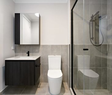 Contemporary Living Across Two Levels - Photo 3