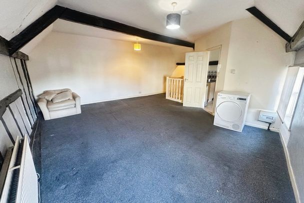 High Street - Photo 1