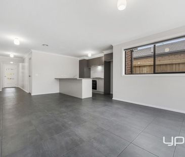 15 Swanton Avenue, Maddingley - Photo 4