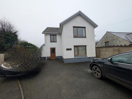 4 bedroom detached house to rent - Photo 2