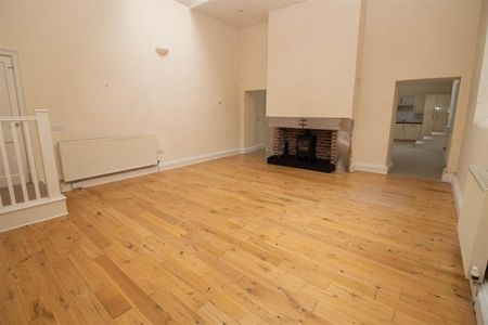 1 Bedroom Apartment - Photo 4