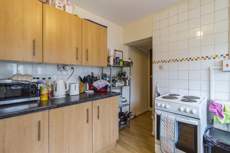 House - Terraced For Rent Kingsland Terrace, Pontypridd - Photo 5