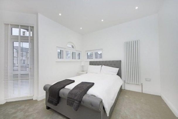 Horn Lane, London - Photo 1