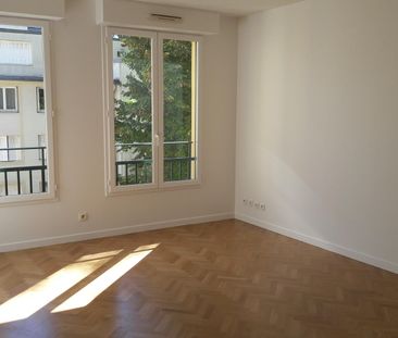 location Appartement F2 DE 52.5m² À VERSAILLES - Photo 3