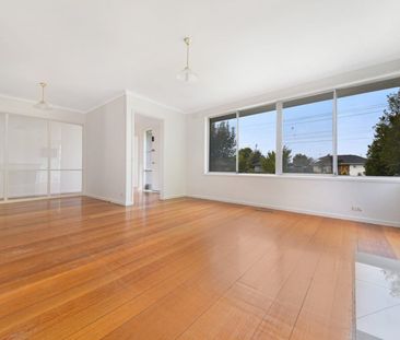 Spacious and Bright 3-Bedroom Home in Epping - Photo 1