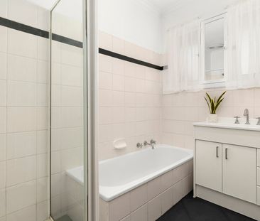 18 Fosters Road, Keilor Park VIC 3042 - Photo 6