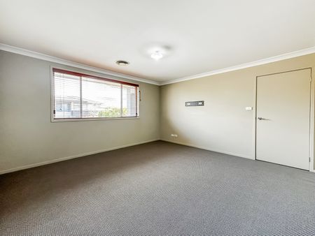 29 ADELONG PARADE, The Ponds NSW 2769 - House For Rent | Domain - Photo 4