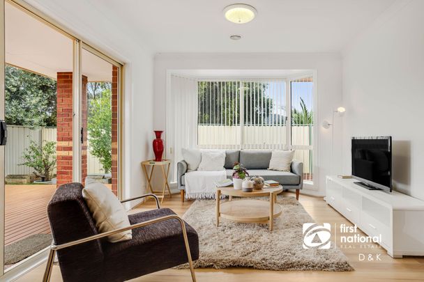 Spacious Family Home in a Prime Caroline Springs Location - Photo 1