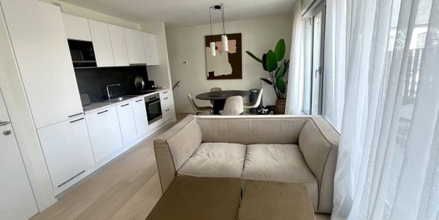 Duplex te huur in Brussel voor € 1.750 met 2 slaapkamers - Photo 1