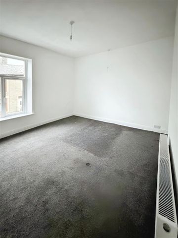 2 bed terraced house to rent in Primrose Street, Accrington, BB5 - Photo 2