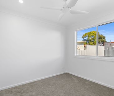 Brand new home on South Hill - Photo 3