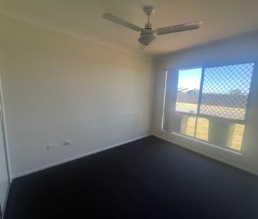 Your Next Family Home Awaits in North Mackay! - Photo 4