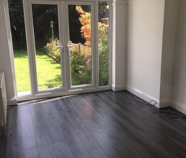 3 bedroom semi-detached house to rent - Photo 1