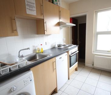 1 bedroom house of multiple occupation to rent - Photo 6