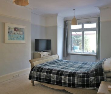 1 Bed Maisonette, Eden Road, CR0 - Photo 3