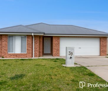 39 Muttama Parade, Gobbagombalin NSW 2650 - Photo 4