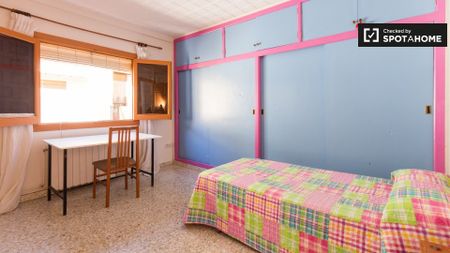 granada, Andalusia 18002 - Photo 2