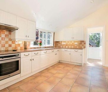 Greenvale Oast, Browns Lane, Cross In Hand, East Sussex, TN21 - Photo 4