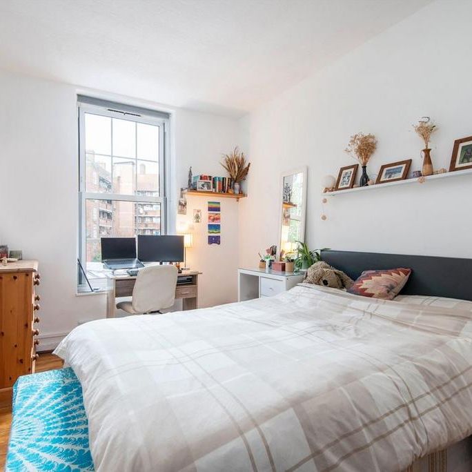 4 bedroom flat to rent - Photo 1