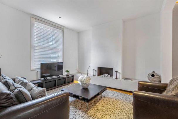 2 bedroom end of terrace house to rent - Photo 1