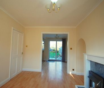 2 bedroom end of terrace house to rent - Photo 1