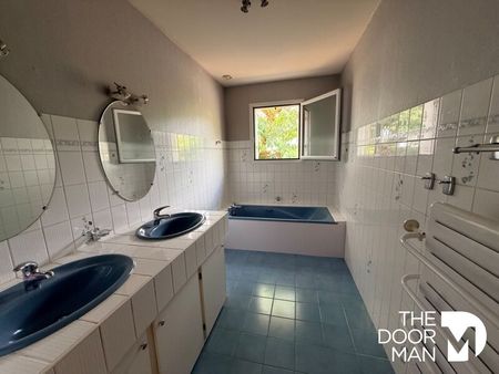 Location Maison 4 pièces 95m² NIORT 79000 - Photo 5