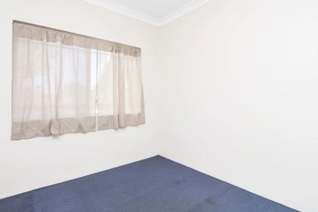 WALK TO WESTMEAD STATION/WELL PRICED & WELL LOCATED! - Photo 5