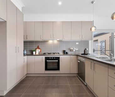 Perfect Location ** Apply for this property now ** - Photo 4