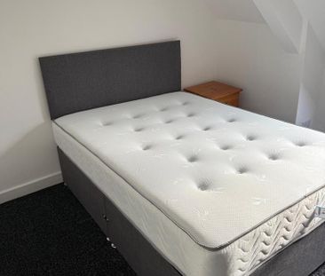 1 bedroom in a house share to rent - Photo 6