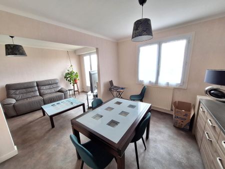 Location Appartement 3 pièces 71m² LES SABLES D OLONNE 85100 - Photo 2