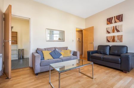 1 bedroom flat to rent - Photo 3