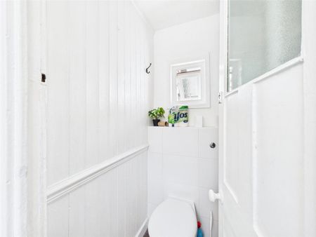 5 bedroom terraced house to rent - Photo 5