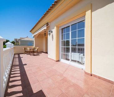 3 bedroom luxury Villa for rent in Marbella Del Este, Andalusia - Photo 4