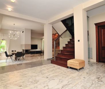 Dom na wynajem - Zdjęcie 1