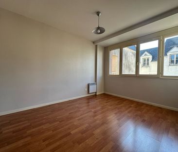 Location Appartement 2 pièces 48m² ORLEANS 45000 - Photo 3