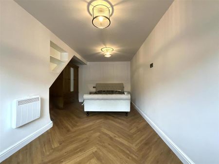 2 bedroom coach house to rent - Photo 4