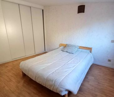 Location Appartement 48m² AURIOL 13390 - Photo 2