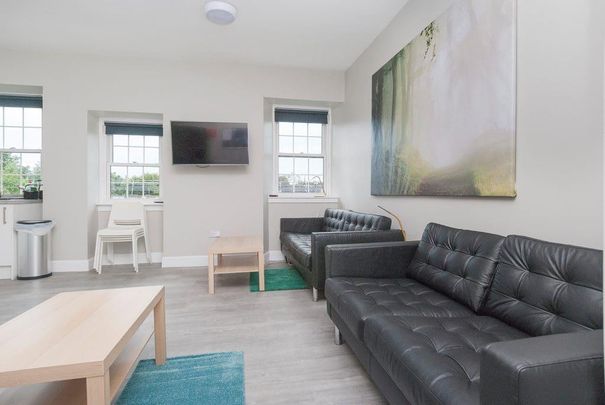 10 bedroom flat share to rent - Photo 1